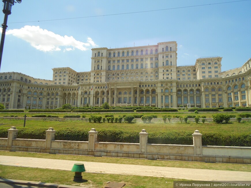 Дворец Парламента - наследие румынского диктатора Чеушеску