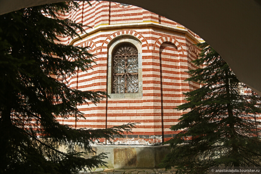 Страна Розовых Роз… София и Рильский монастырь