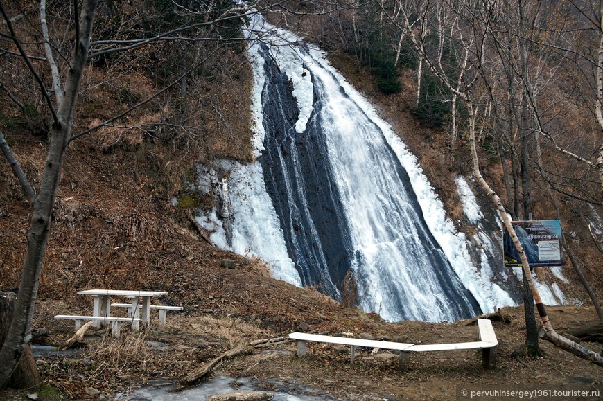 Водопад Клоковский. веерного типа, высота 48 метров, состоит из двух ступеней 43 и 5 метров