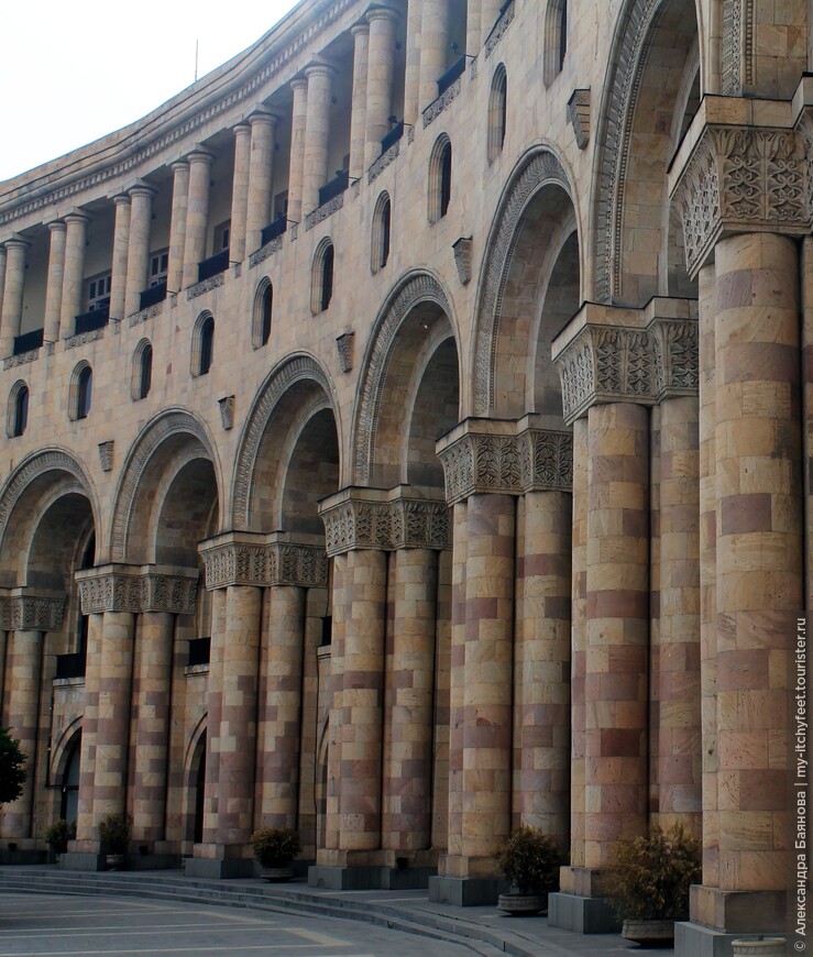 «Пиксельная» архитектура Еревана
