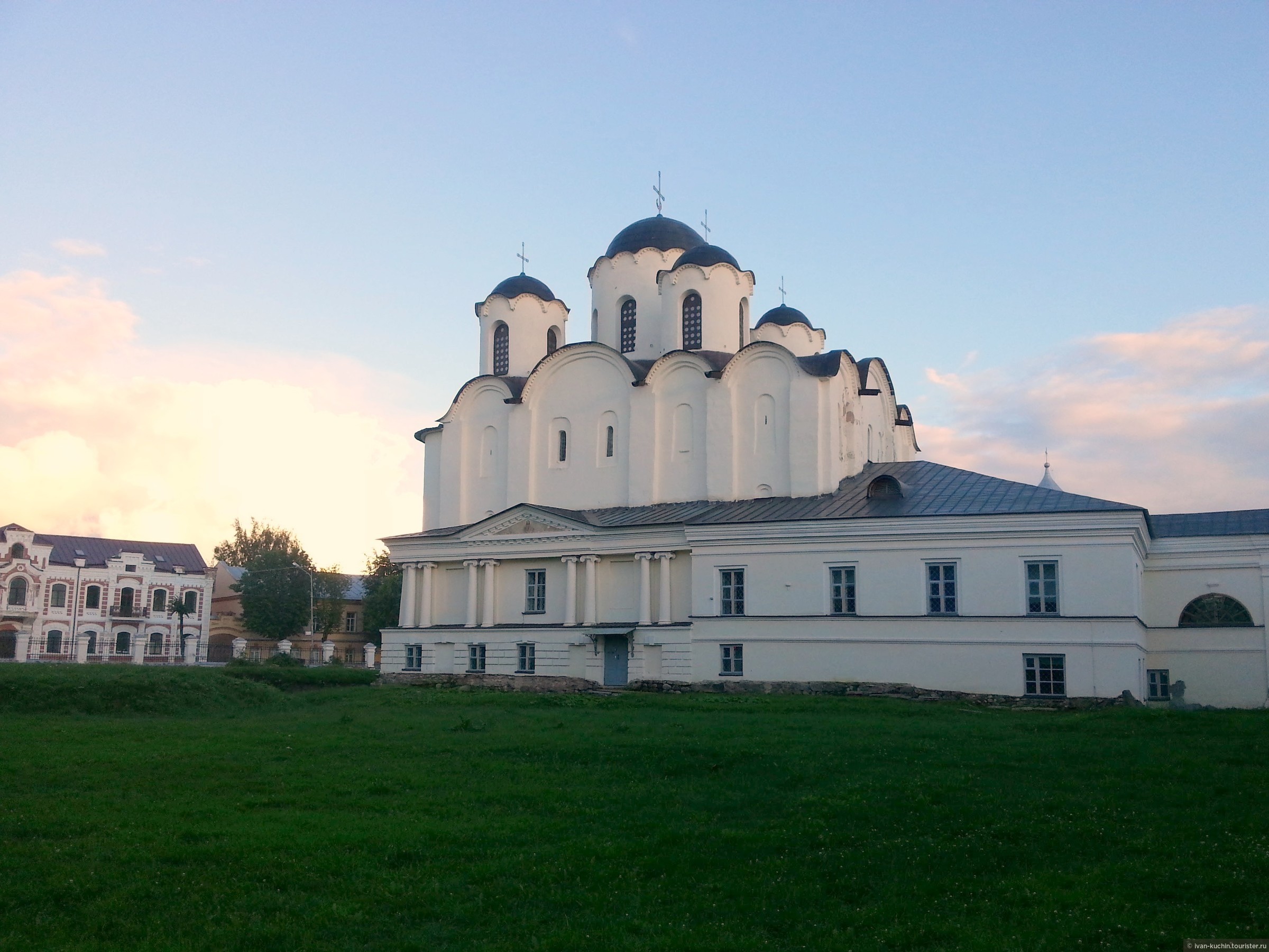 Где есть в новгороде