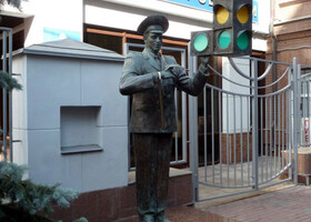Москва - Памятник дяде Стёпе