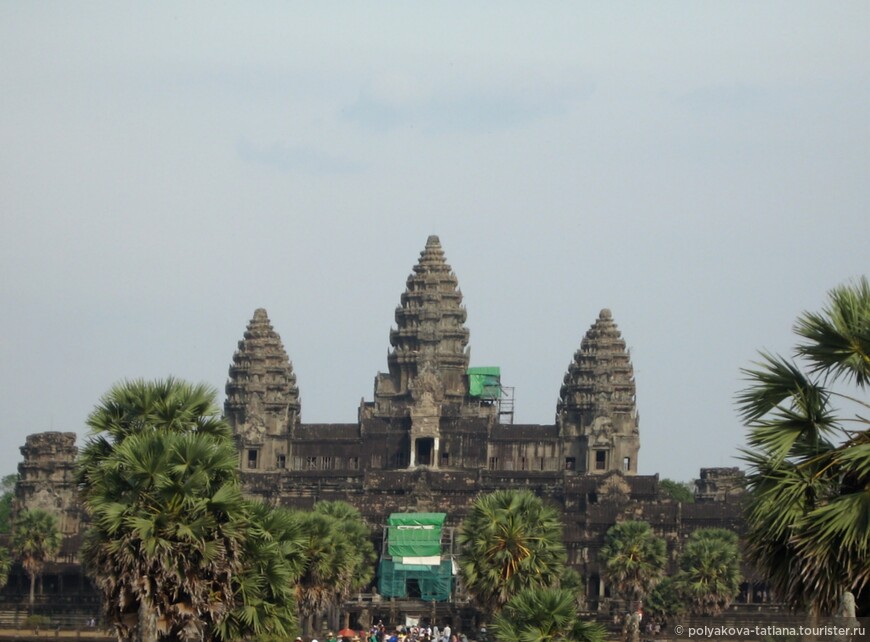 Главный вход в храм Ангкор Ват