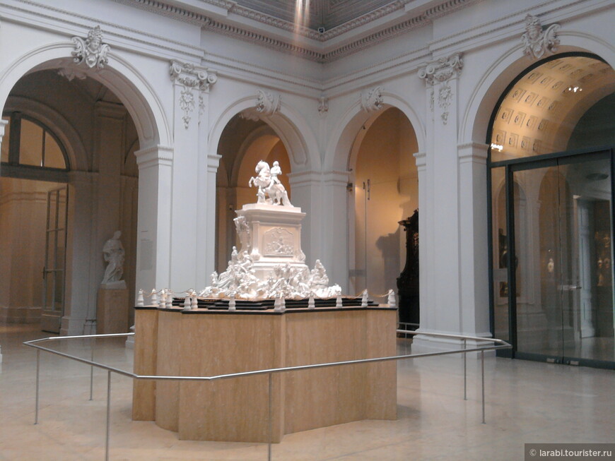 Дрезден: Коллекция фарфорa Августа Сильного в Цвингере