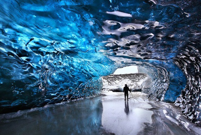 Ледниковые пещеры Джуно на Аляске