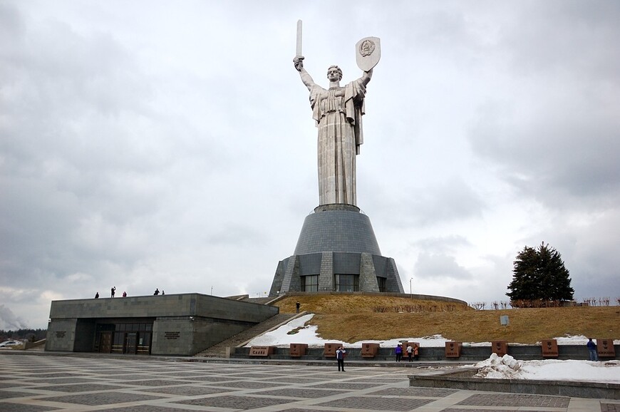 Родина-Мать и Майдан Незалежности — я первый раз в Киеве