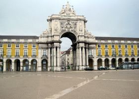 Порту или Лиссабон — столица Португалии