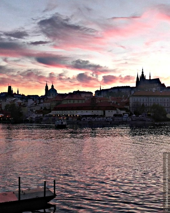 В какое время года лучше всего посещать Прагу?