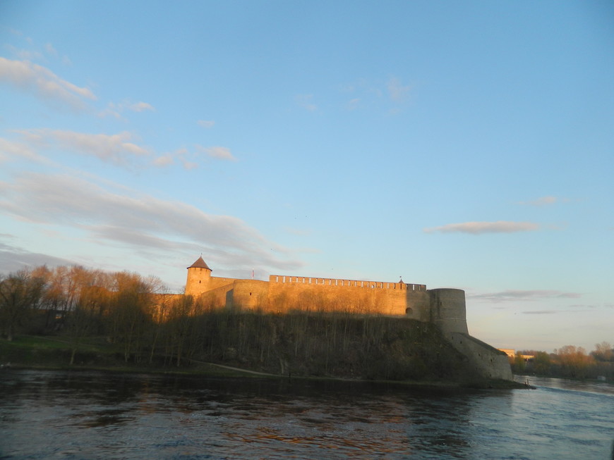 Средневековые крепости  Эстонии