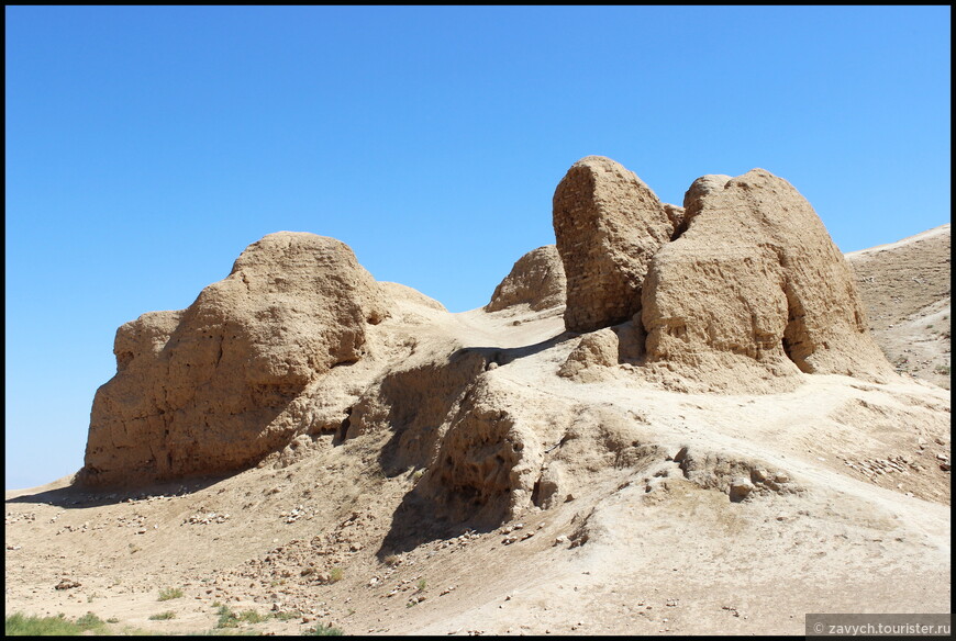 В сердце пустыни. Нурата, Айдаркуль