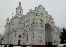  Свято-Успенский кафедральный собор
В 1999 г. в честь празднования 1100-летия Полтавы началось восстановление собора. В 2005 году строительство было завершено, собор восстановлен в своем первоначальном виде.


