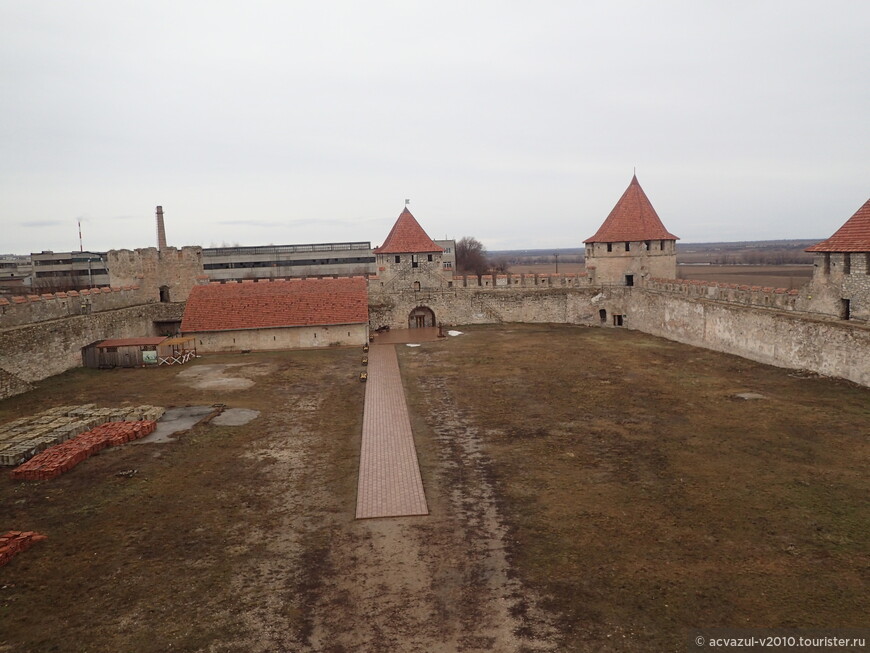 Крепость — крепкий орешек. Старый служака снова в строю