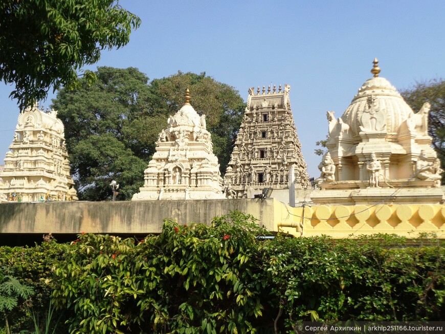 По Бангалору — от храмов Нанди и Ганеши до дворца Типу Султана
