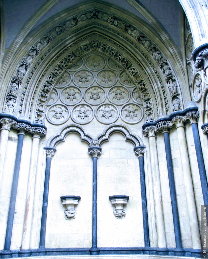 Вестминстерское Аббатство — хранитель религиозных традиций Англии