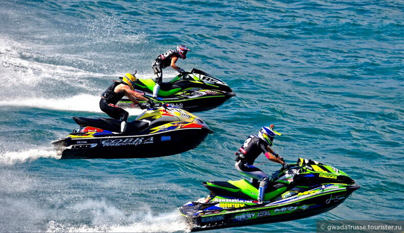 Чемпионат мира KARUJET по гонкам на водных мотоциклах на острове Гваделупа!