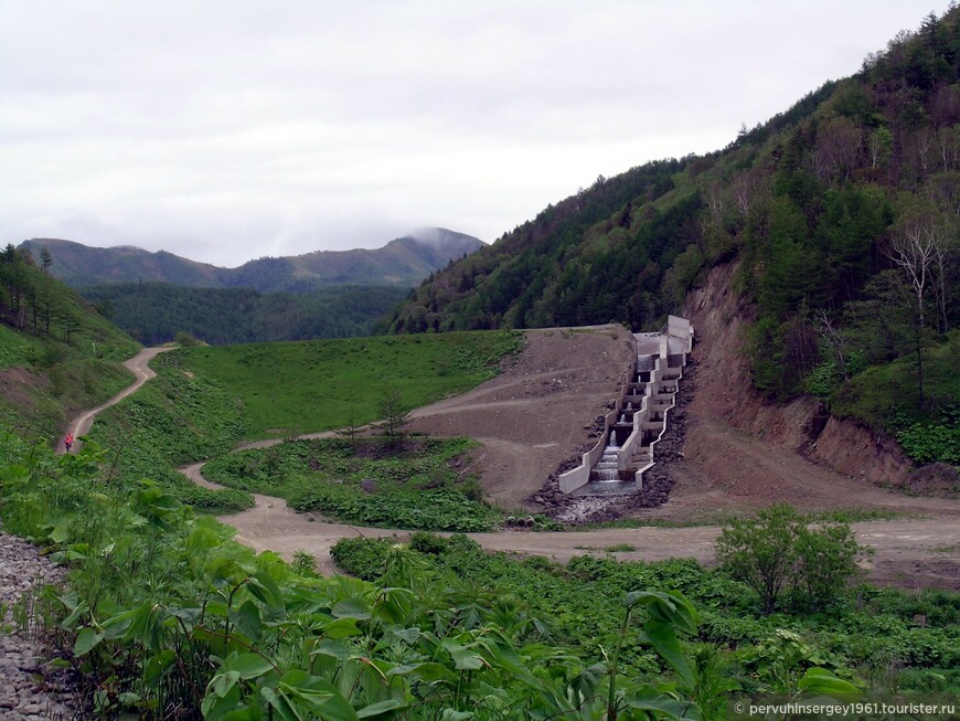 Водохранилище Тайное (яп. Тэи) - плотина со стороны Поляково