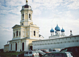 Высоцкий мужской монастырь в Серпухове