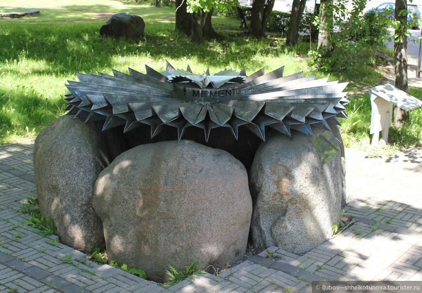 Rukkilill — необычный памятник эстонцам 