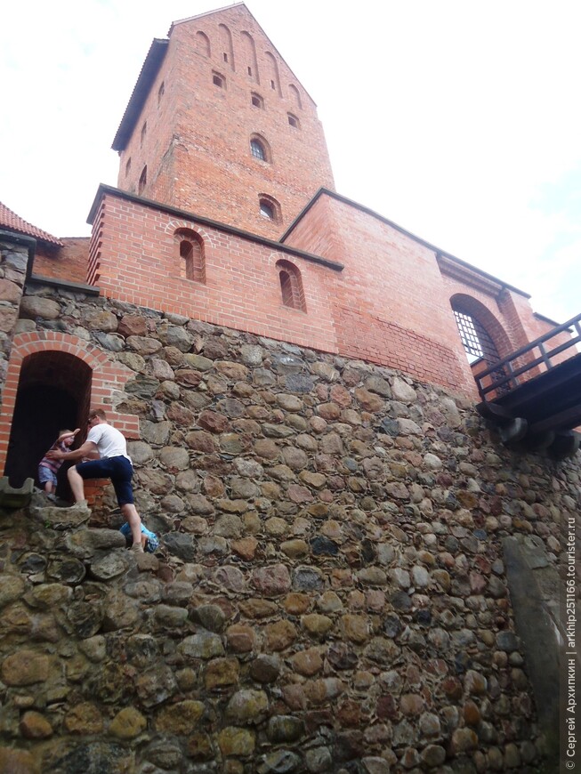 Самостоятельно по Прибалтике — один день на Каунас и замок Тракай