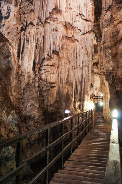 Пещера Diamond cave (Tham Phra Nang Noi) 