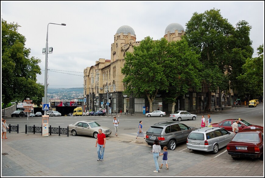 Тбилиси — от горы Мтацминда до моста Мира
