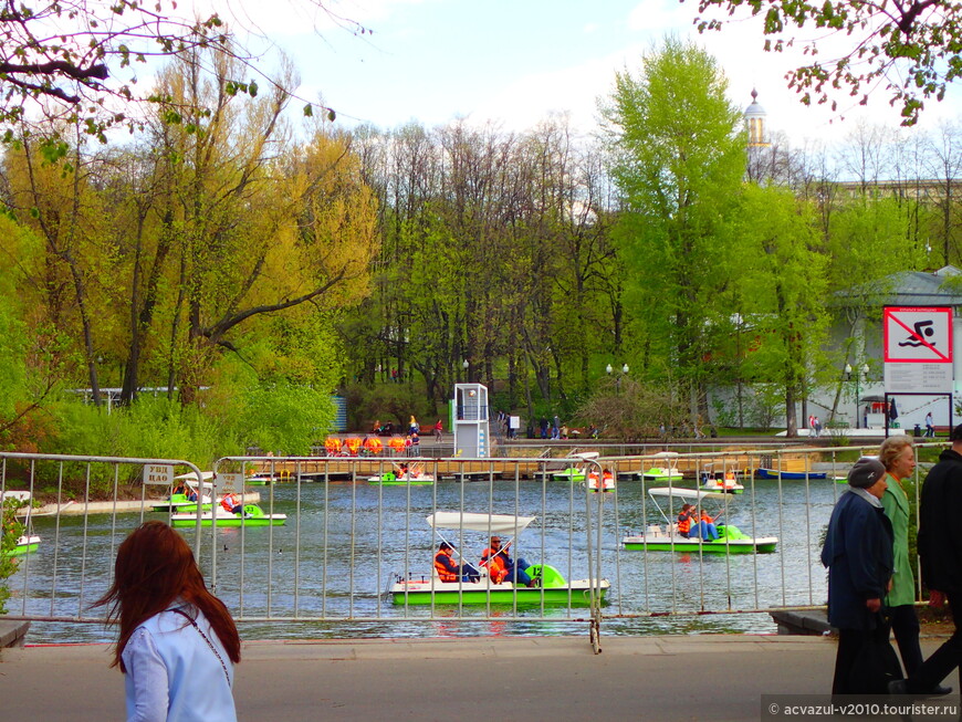 В парке Горького и окрестностях на майские
