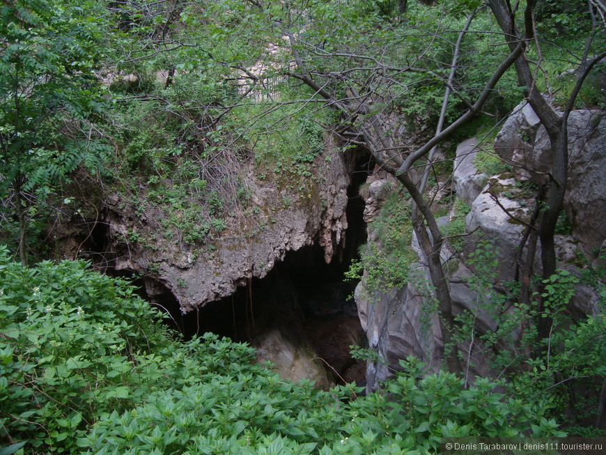 Армения. Удивительная пещера под Чертовым мостом   
