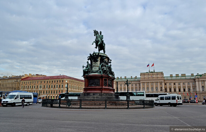 Памятник на Исаакиевской площади