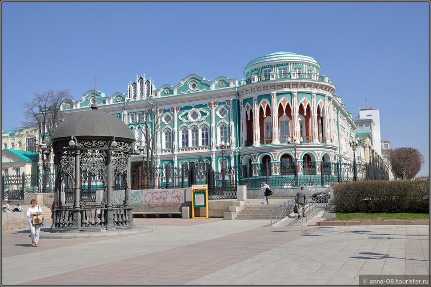 Приглашаю на прогулку по Красной линии Екатеринбурга
