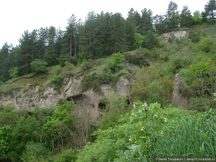 Армения. Пещерный город Хндзореск