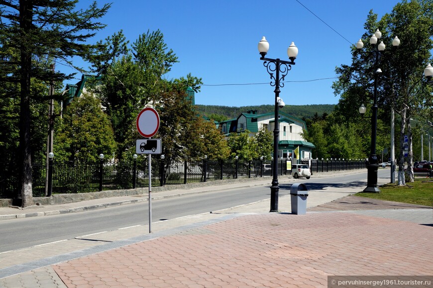 Алтайский переулок и гостиница Юбилейная