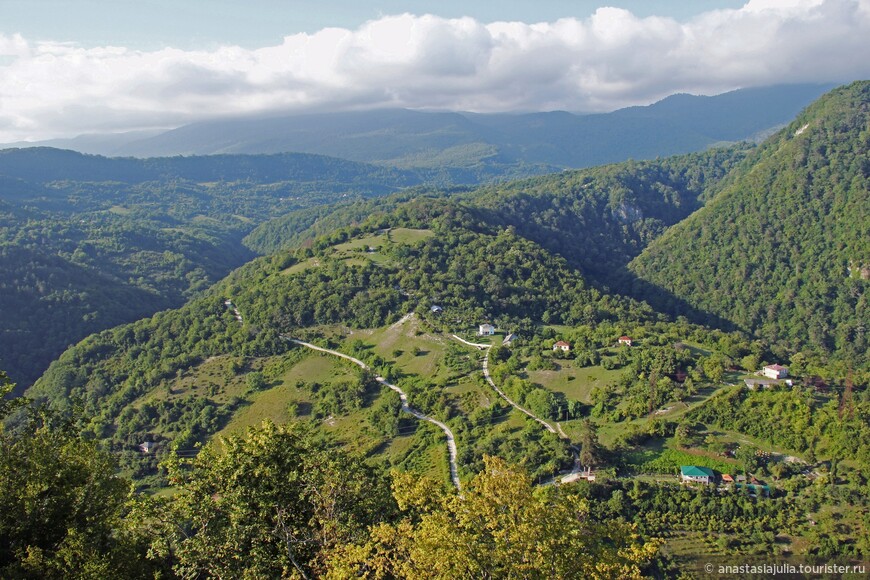 Новый Афон. Горы, храмы, кипарисы...