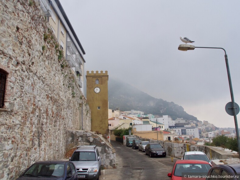 Гибралтар, очки в море и измена кондуктора Карлоса