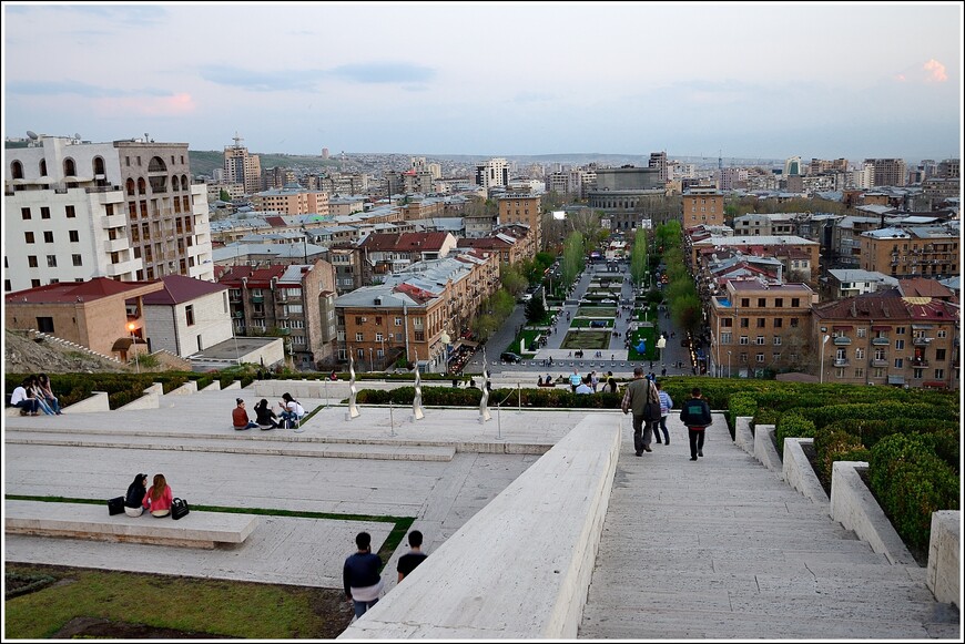 Армения. День 1/2. Прогулка по Еревану