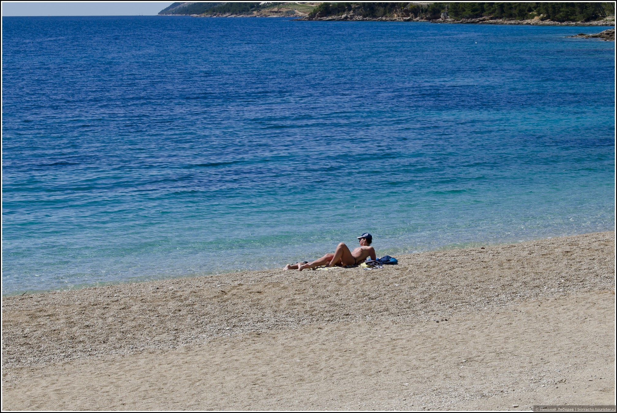 zagorayut-topless-foto