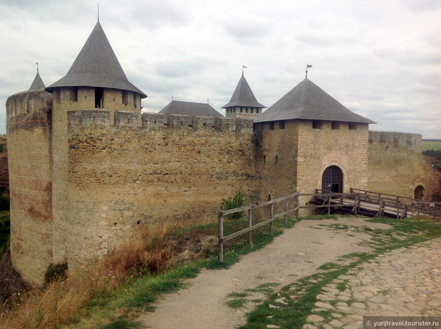Центральный вход в Хотинскую крепость
