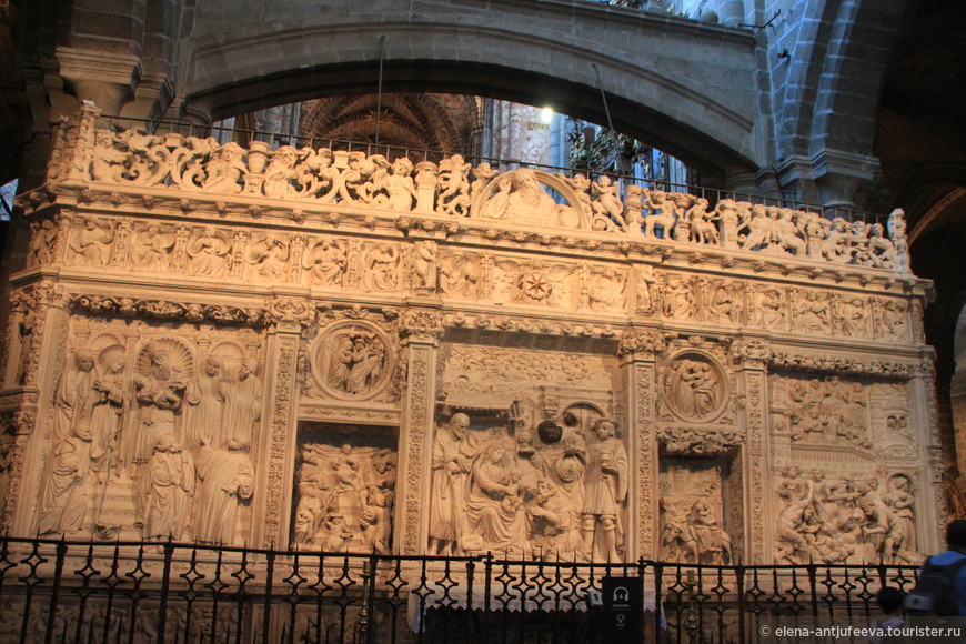 Первый готический собор в Испании (Авила)