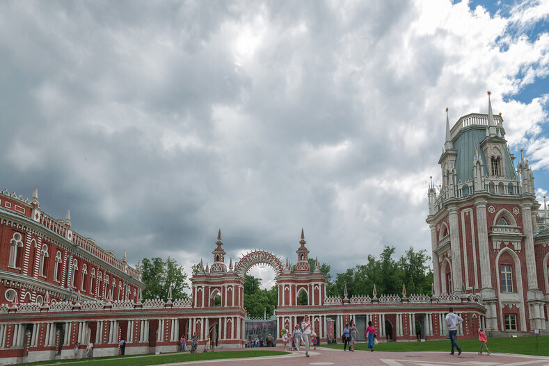 Прогулка по усадьбе Царицыно