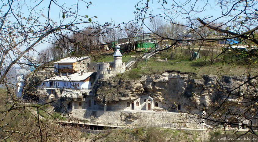 Галицкий мужской пещерный монастырь. Из интернета