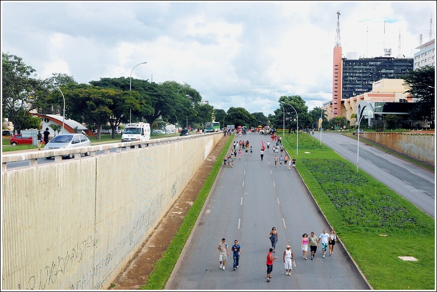 Бразилиа — город, который построили Жуселину Кубичек и Оскар Нимейер
