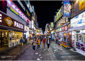 Ночные Бдения в красочном Сувоне (Южная Корея)