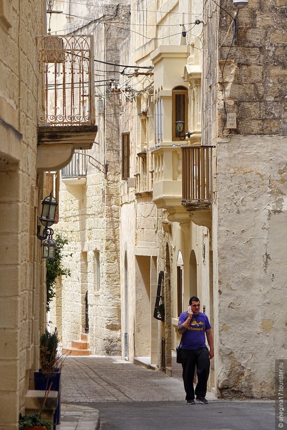 Мальта. Рабат, деревня Ta’Quali, Моста
