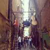 Инициатива Vico Creativo (Креативный переулок) в Неаполе.