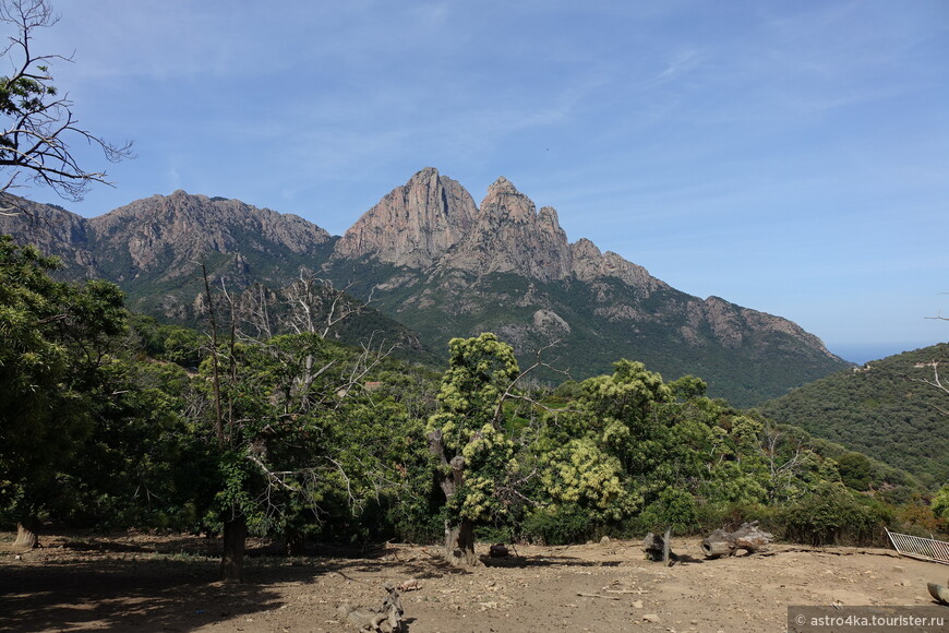 Гора Орто, восхождение на которую совершили вчера.