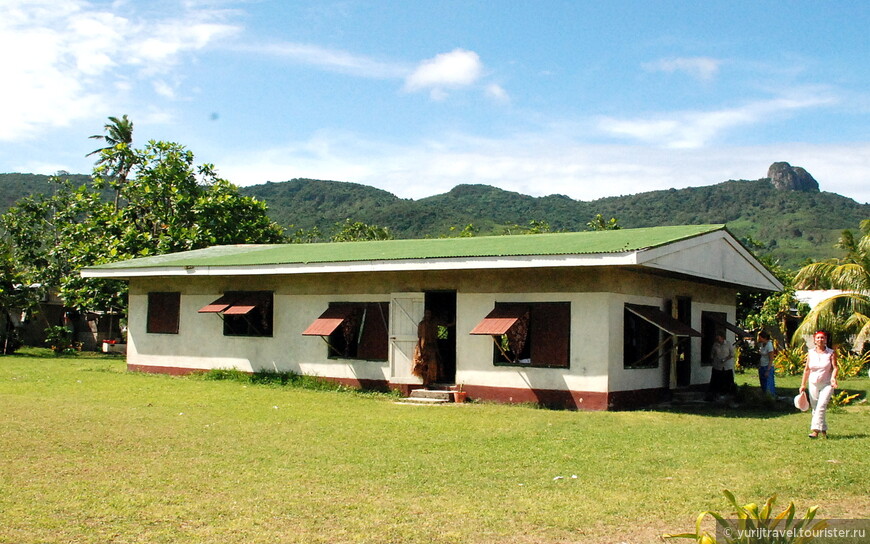 Сельский клуб в деревне Муайра