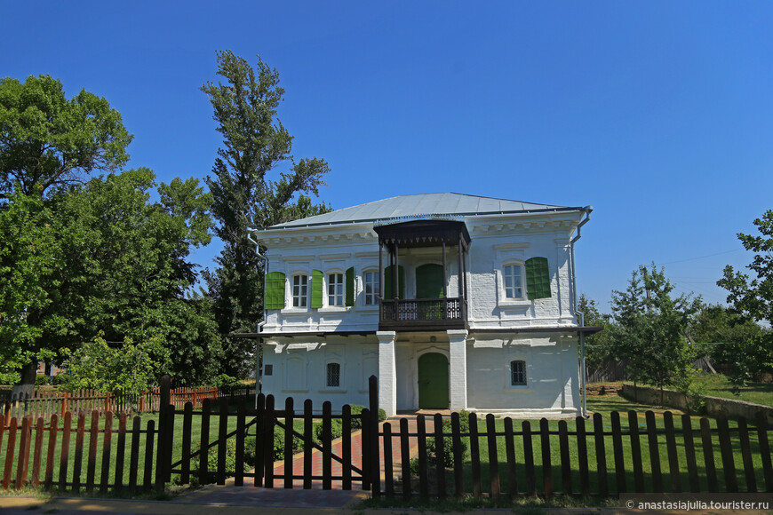 «В славном городе Ростове-на-Дону…»