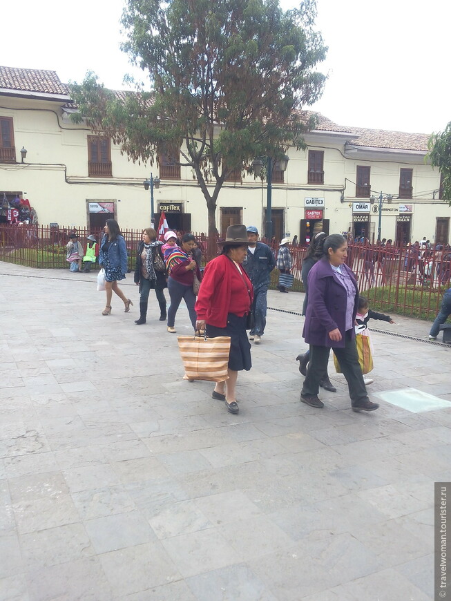 Рынок San Pedro (Перу, Куско) — Самый атмосферный и богатейший на выбор сувениров рынок 