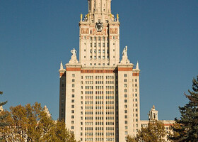 Главное здание МГУ