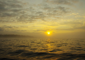 Плывем снимать рассвет на юго-восточную часть островов Пятякянсаарет.