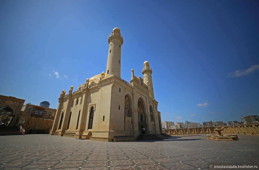 Мечети, крепости, дворцы, музеи и еще миллион чудес Азербайджана!